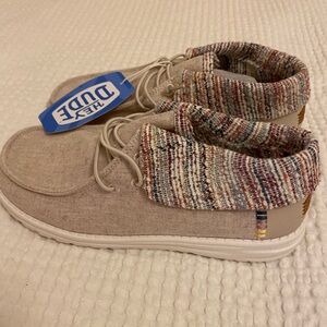 Hey Dude Beige Knit Collar Shoes